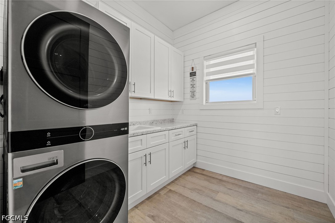 2912 Buttonwood Key Ct Property Photo 45