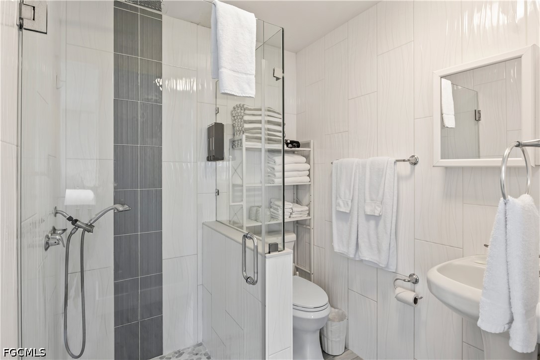 12200/12210 Shoreview Dr Property Photo 43