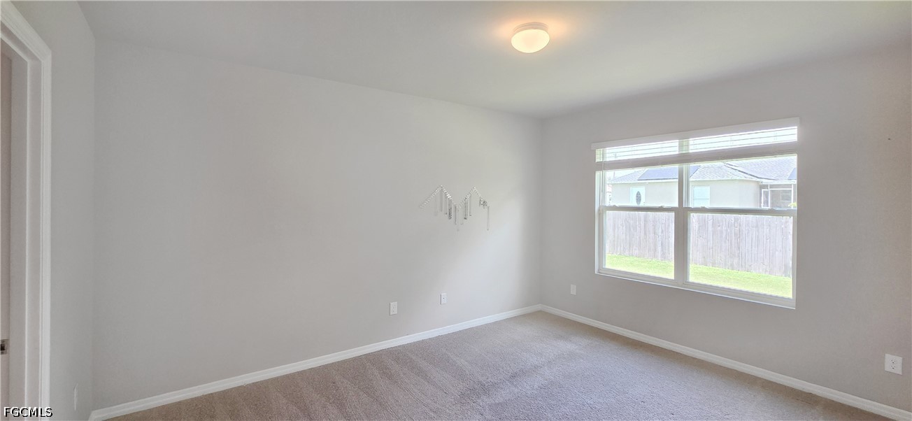 1922 Xelda Ave N Property Photo 12