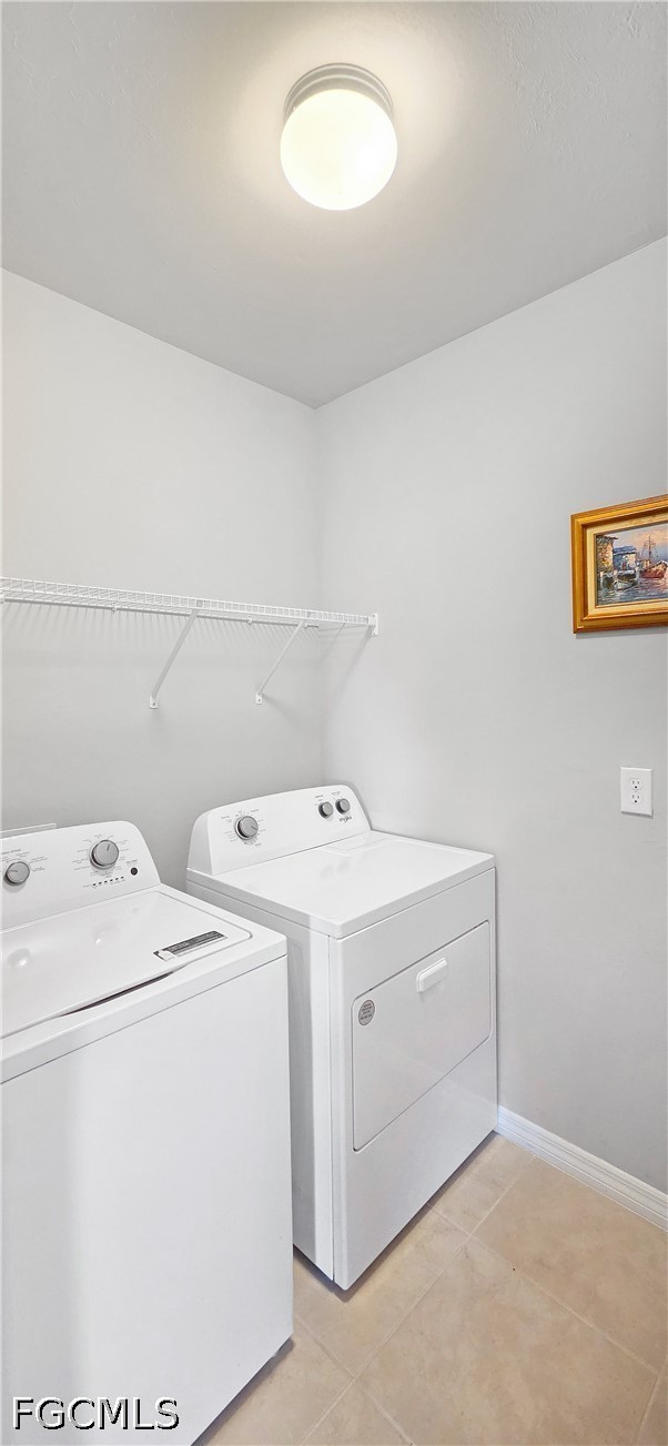 1922 Xelda Ave N Property Photo 25