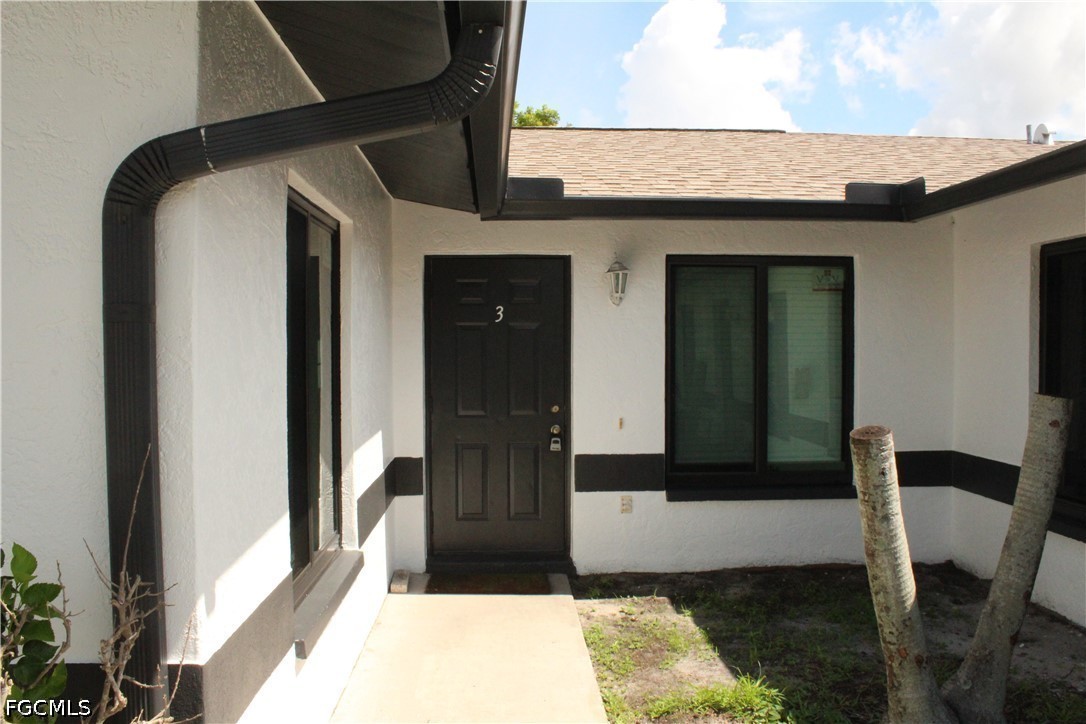 1811 Se 15th Pl 1 Property Photo 2