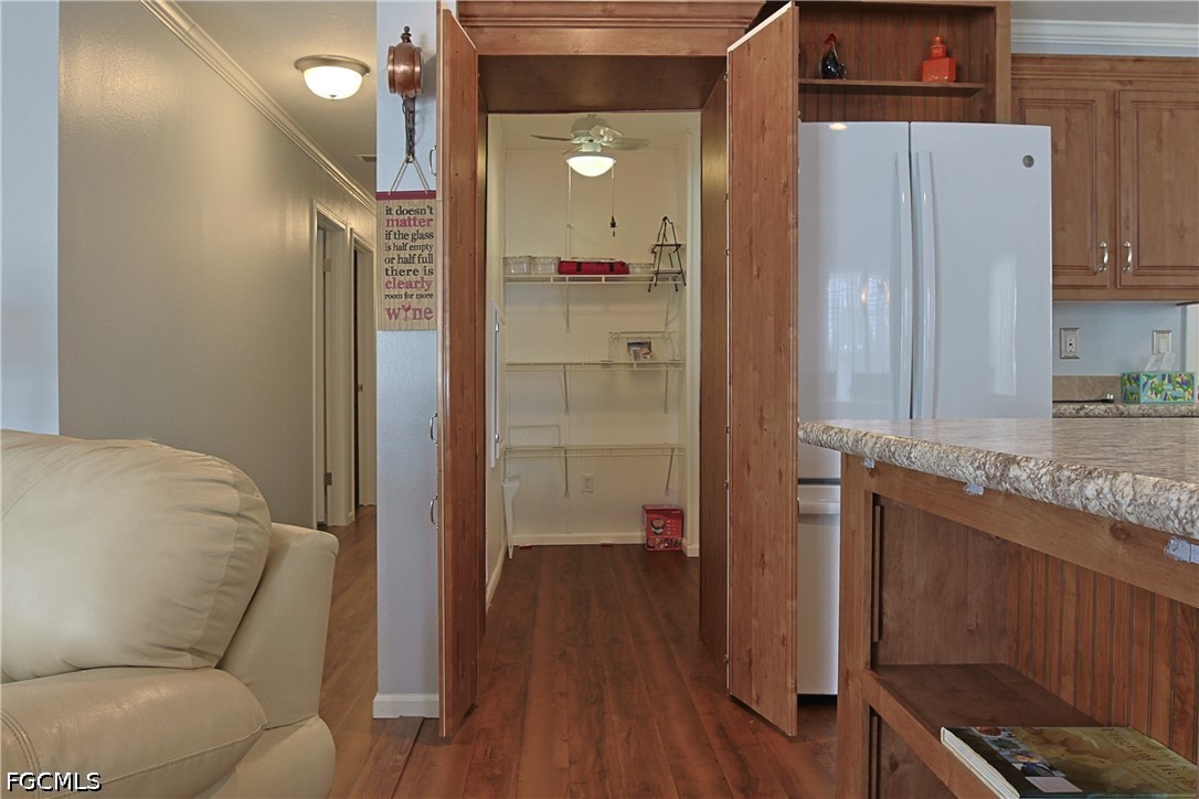 9 Dill St Property Photo 14