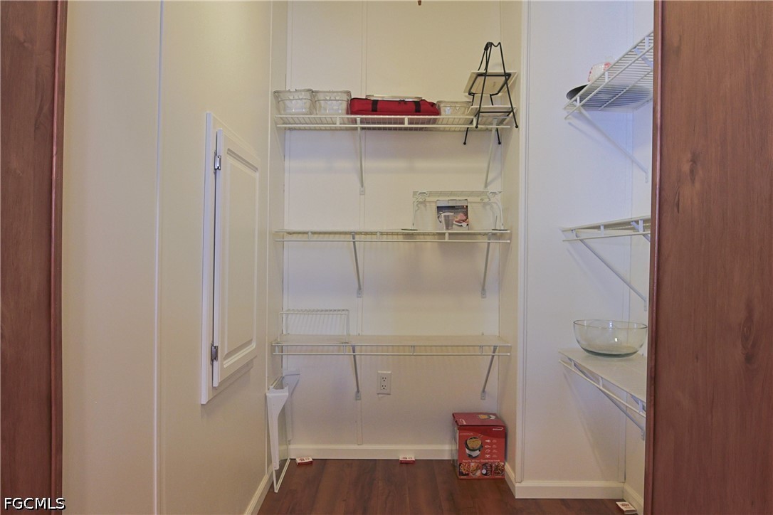 9 Dill St Property Photo 15
