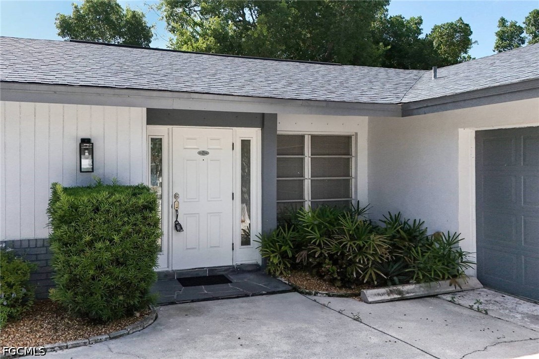 5661 Eichen Cir E Property Photo 2