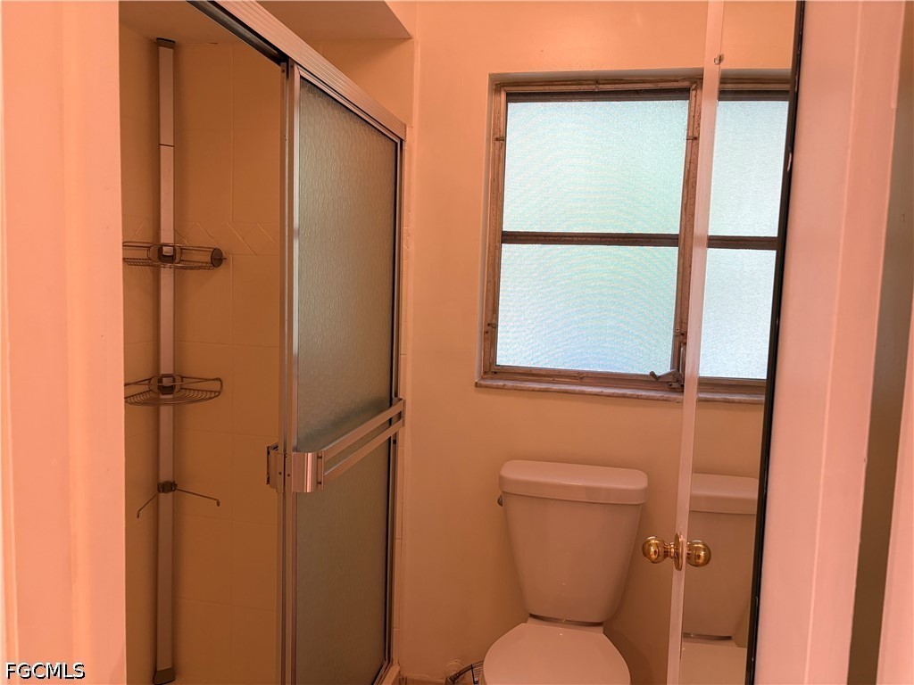 5661 Eichen Cir E Property Photo 7