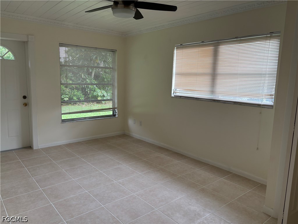 5661 Eichen Cir E Property Photo 16