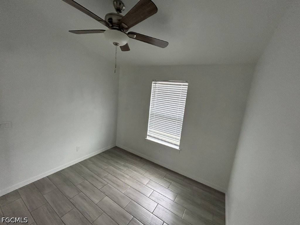 740 Foxtail St E Property Photo 11