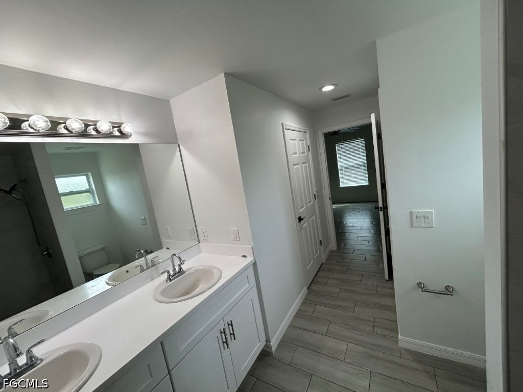 740 Foxtail St E Property Photo 24