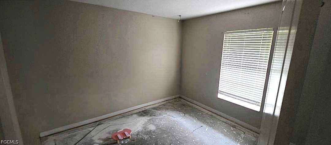3202 54th St W Property Photo 15