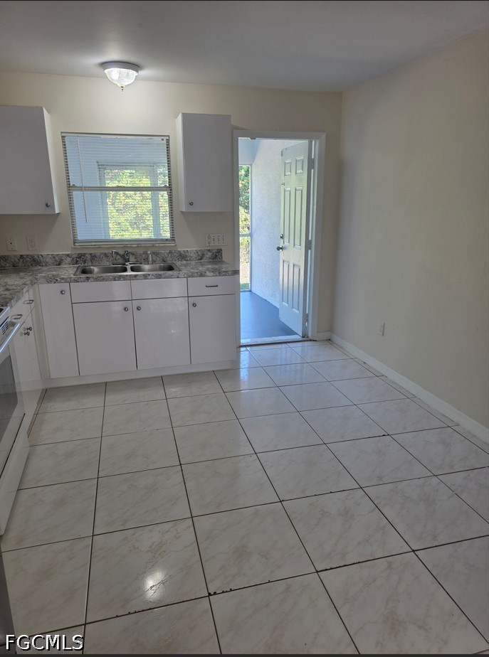 245 Meadow Rd Property Photo 8