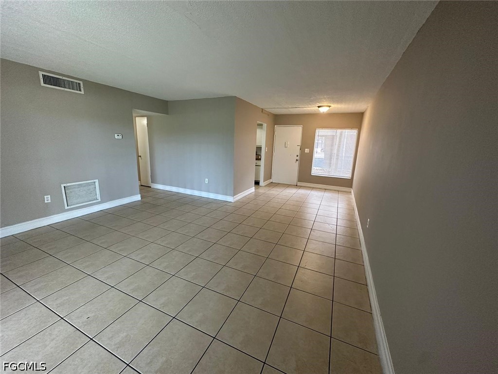 1830 Maravilla Ave 303 Property Photo 17