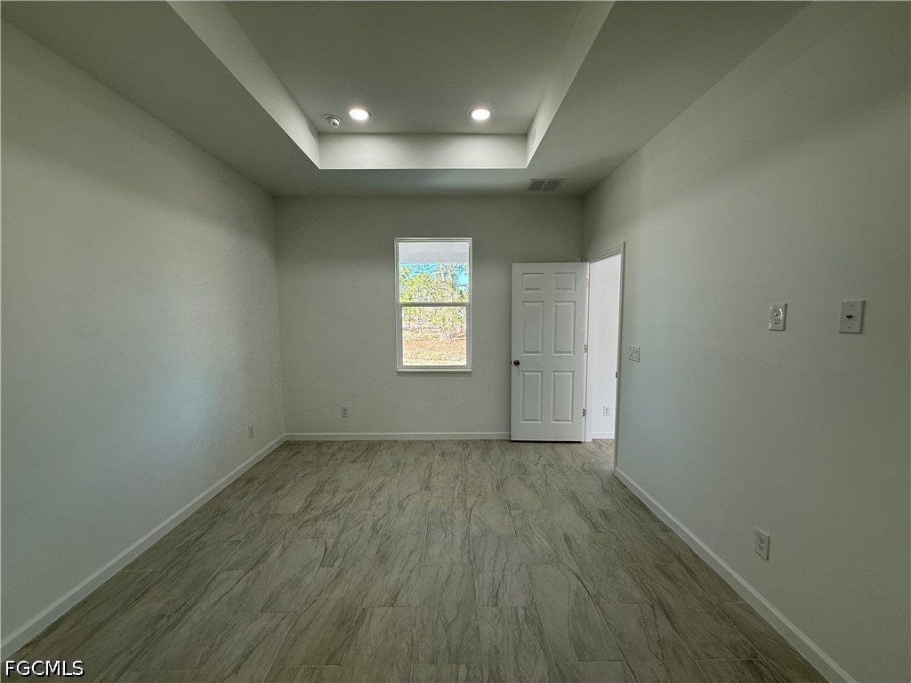 1115 Cove St E Property Photo 8