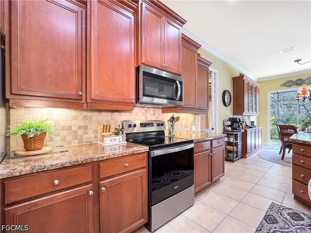 3290 Shady Bend Way Property Photo 5
