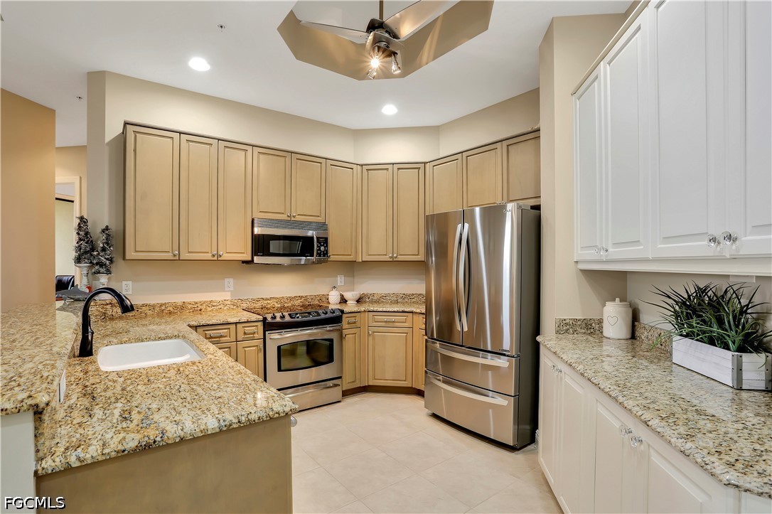 5781 Cape Harbour Dr 1410 Property Photo 11