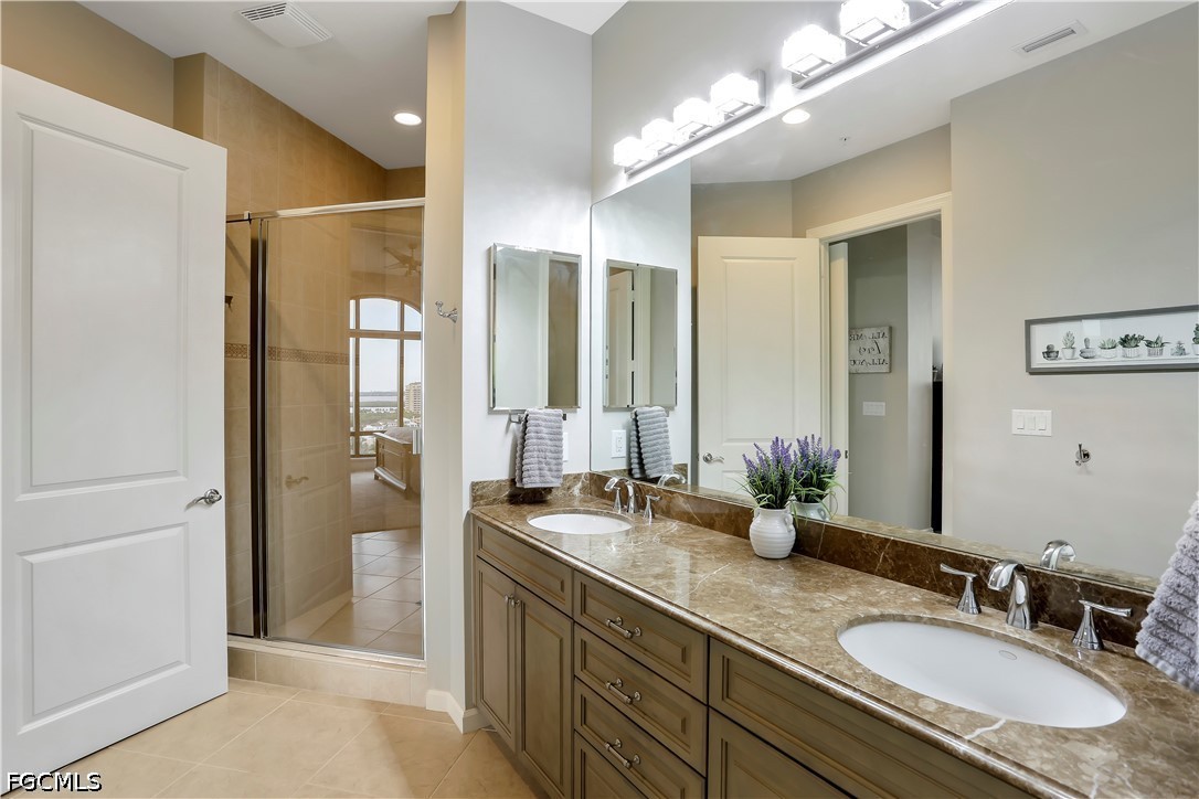 5781 Cape Harbour Dr 1410 Property Photo 17