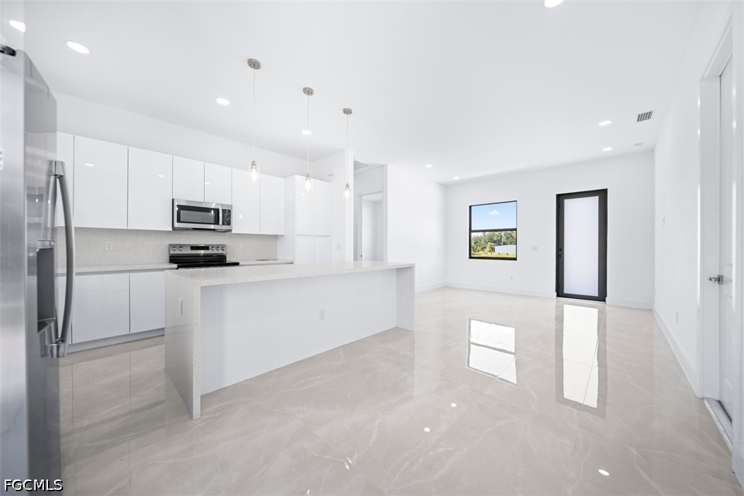 1255 Nimitz Blvd Property Photo 11