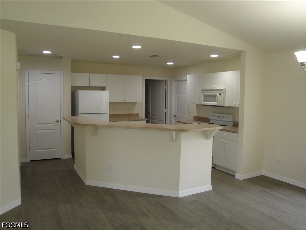 1236 Bayou St Property Photo 2