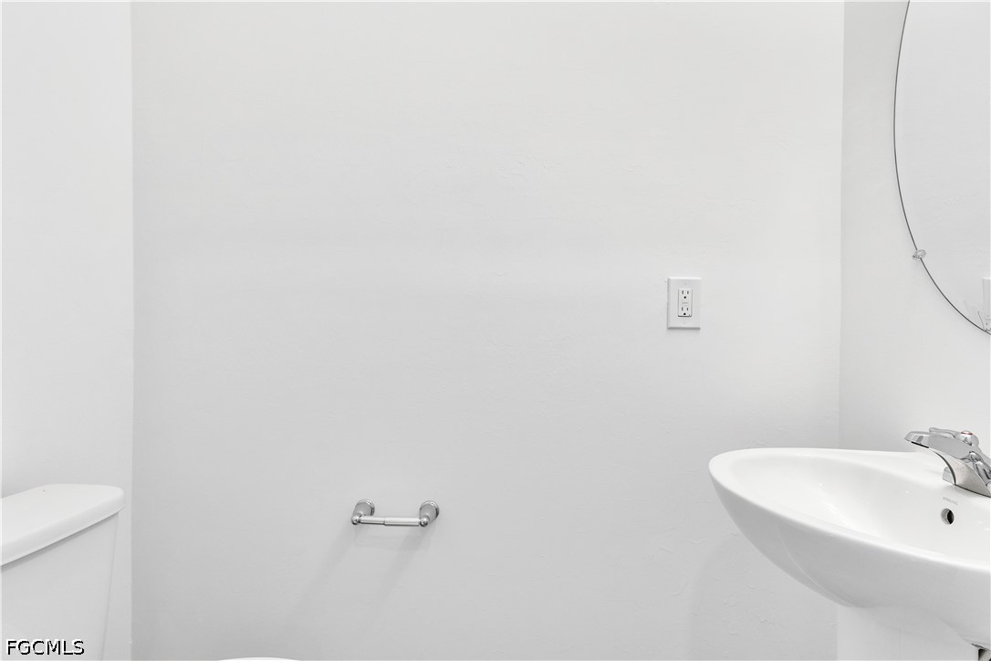 1424 Weeping Willow Ct Property Photo 18