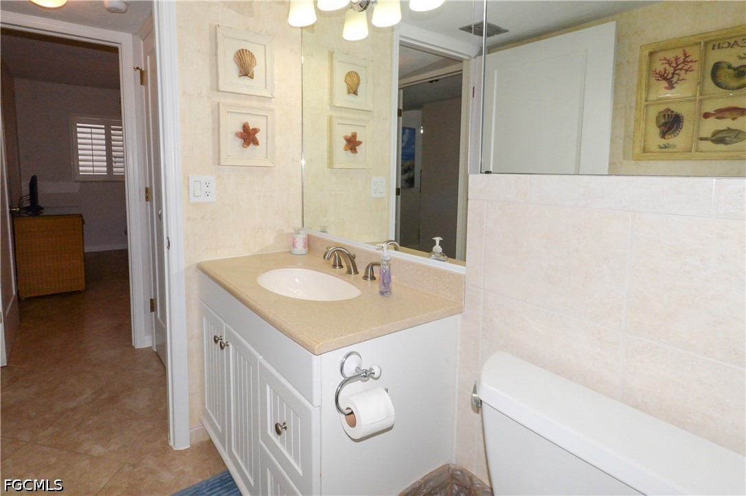 6400 Estero Blvd 603 Property Photo 28