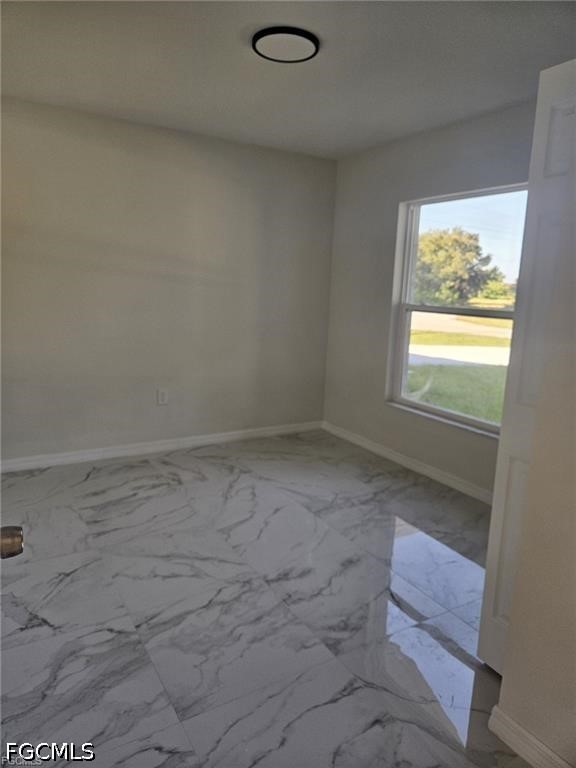 399 Carrillon Ave S Property Photo 10