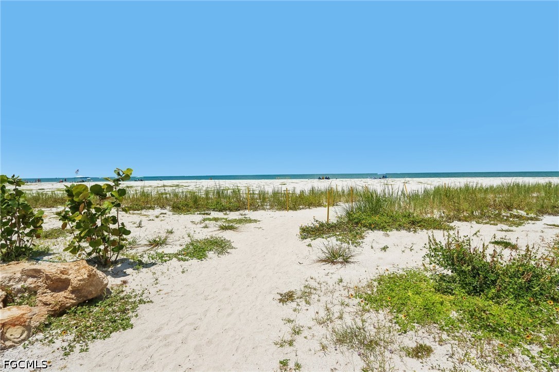 7400 Estero Blvd 315 Property Photo 21