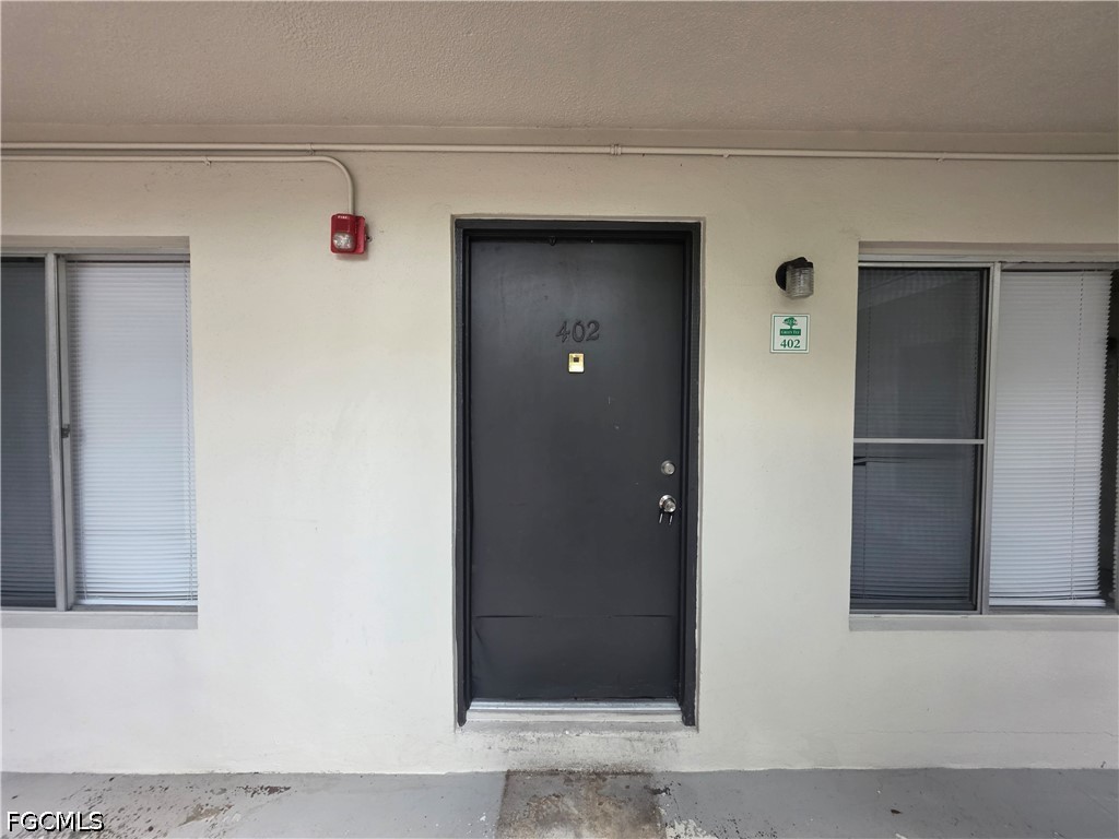 1830 Maravilla AVE 402 Property Photo 1