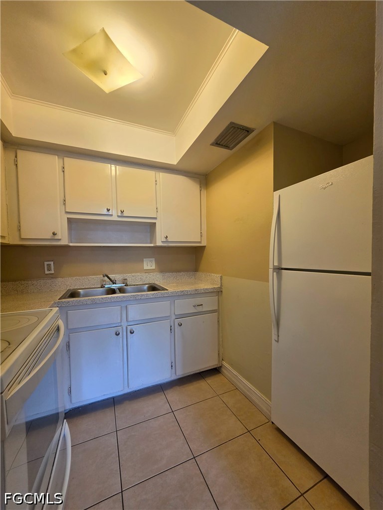 1830 Maravilla Ave 402 Property Photo 14