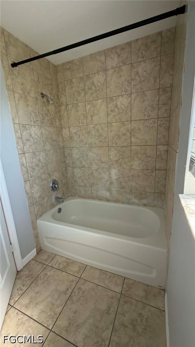 4444 29th St Sw Property Photo 4