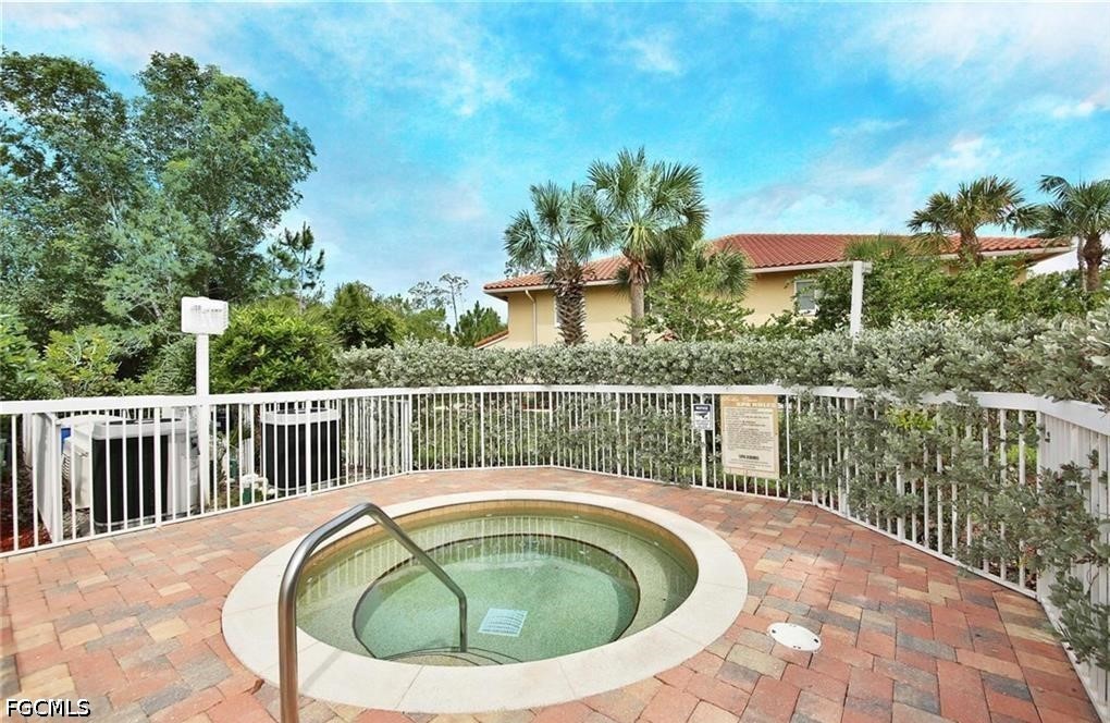 13180 Bella Casa Cir 276 Property Photo 32