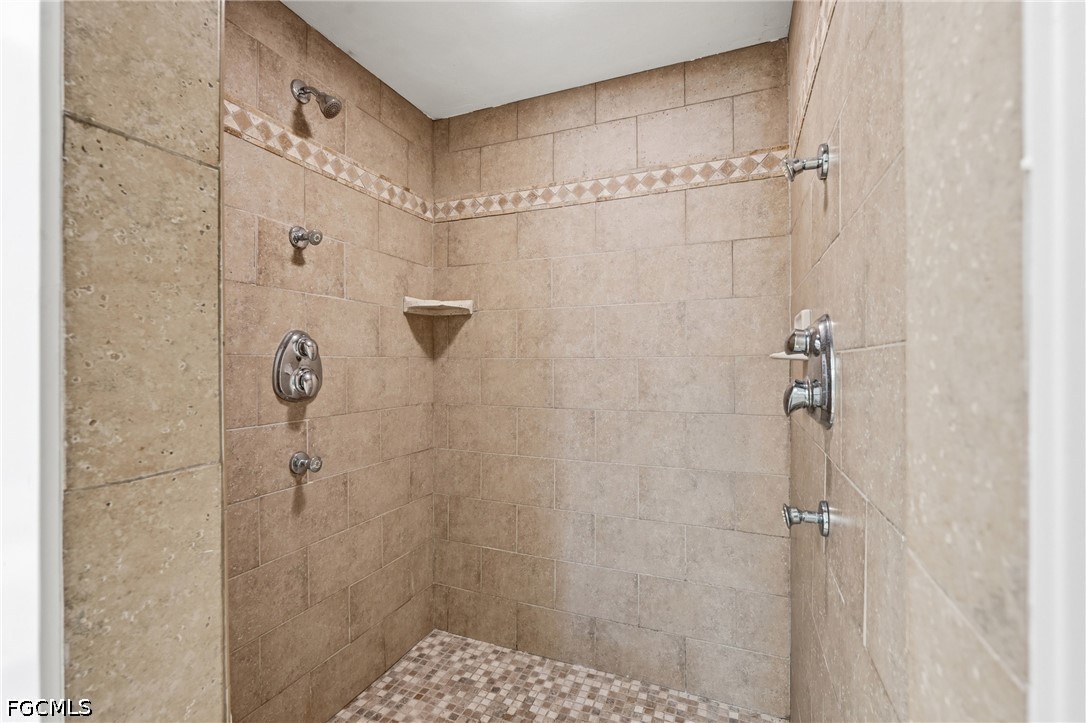 418 Avalon Dr Property Photo 23