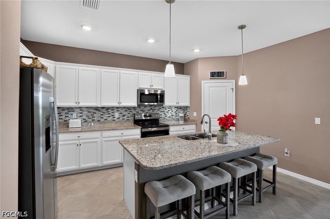 3943 E Hampton Cir Property Photo 5