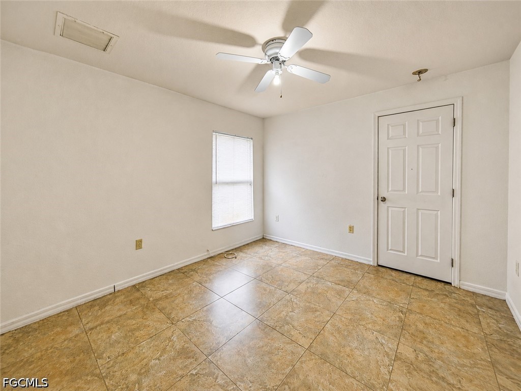 20 Hampton Ave Property Photo 8