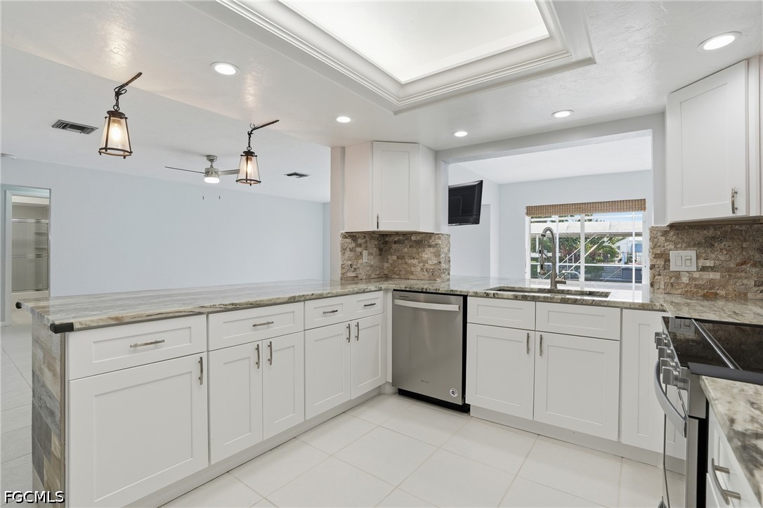 5964 Baker Ct Property Photo 14