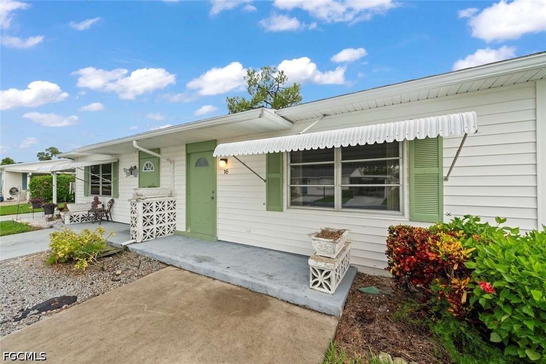 16 Dawn Flower Cir Property Photo 3