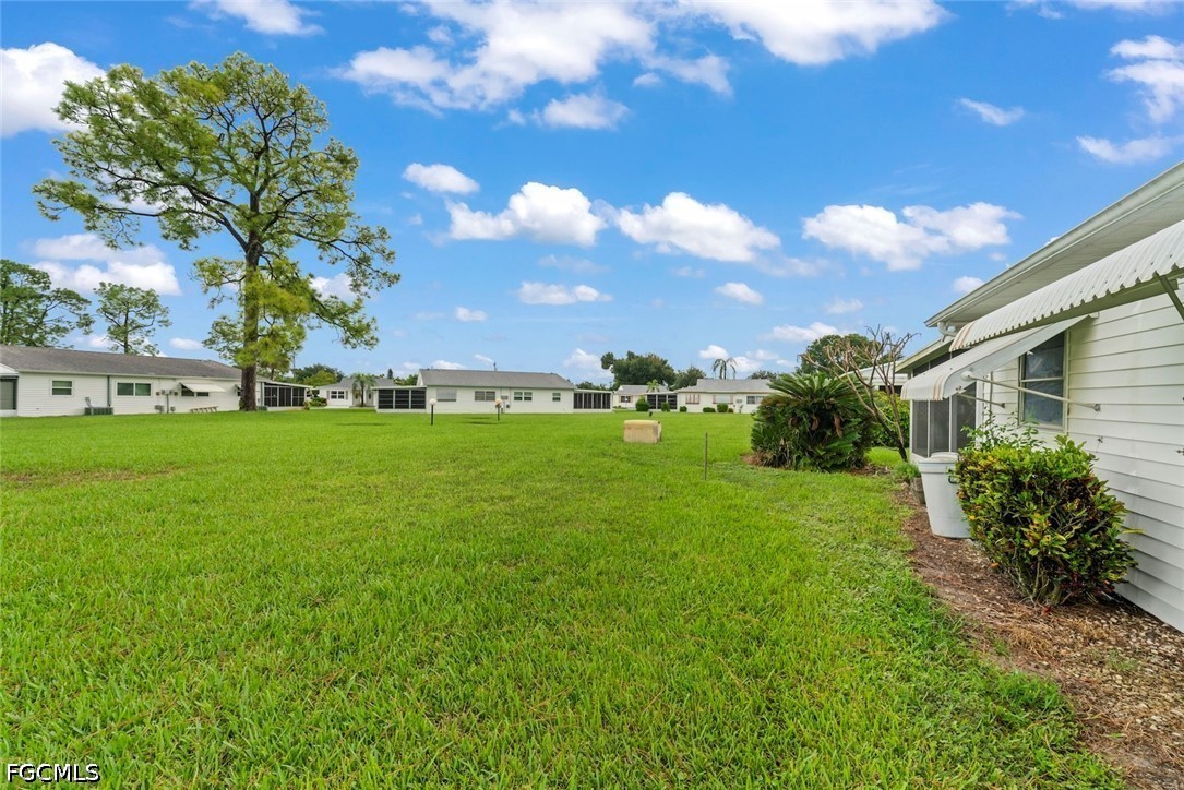 16 Dawn Flower Cir Property Photo 5