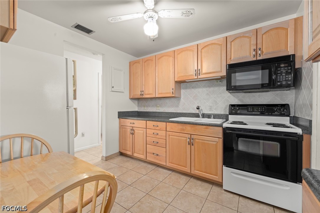16 Dawn Flower Cir Property Photo 12