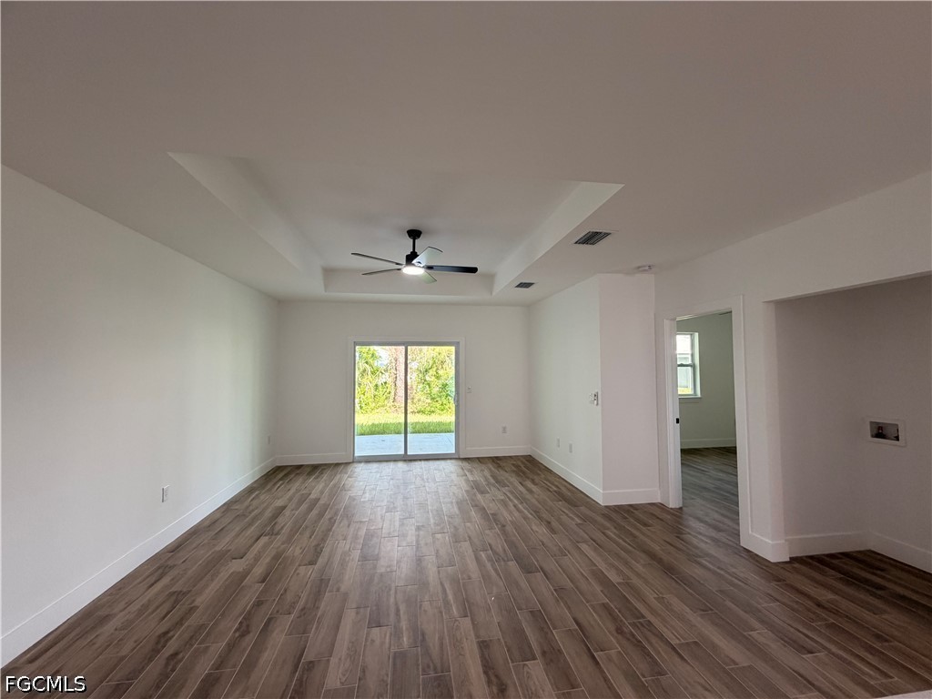 2212 Armour Rd Property Photo 14