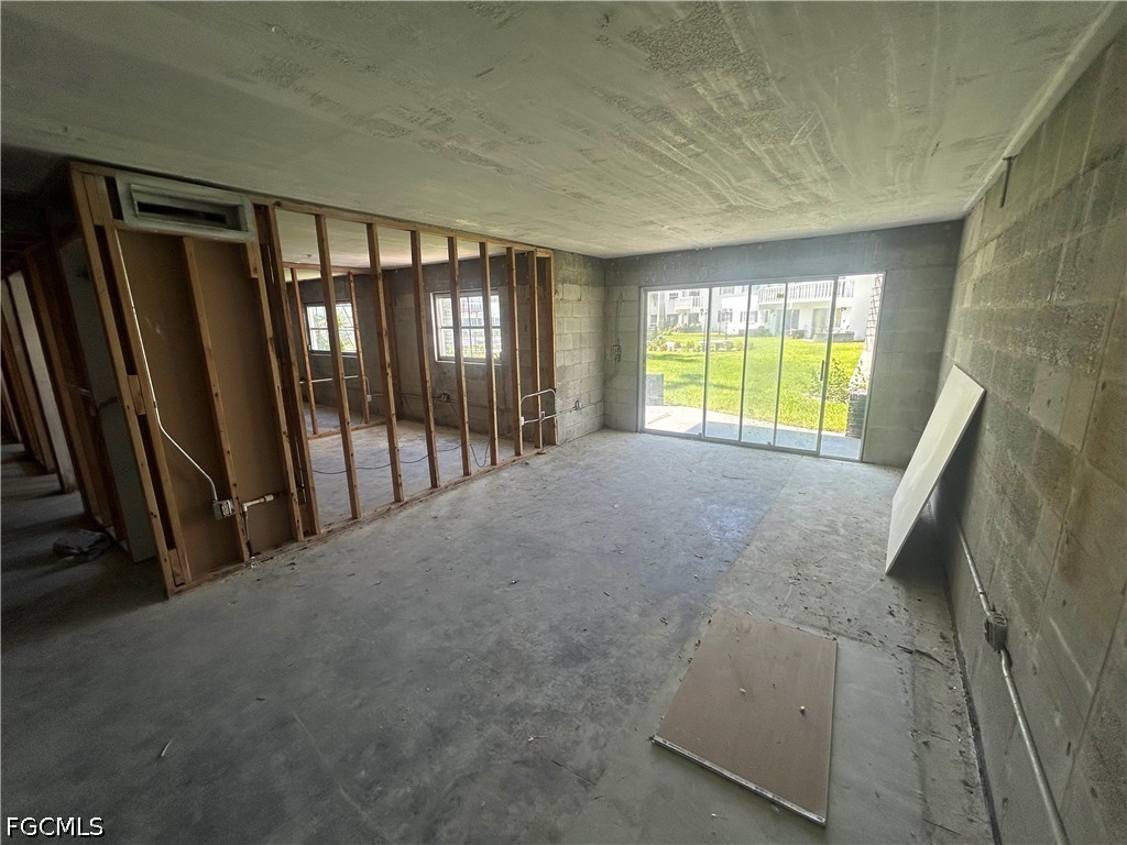 3704 Broadway 109 Property Photo 1