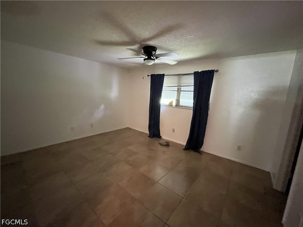 1265 Monica Ln Property Photo 5