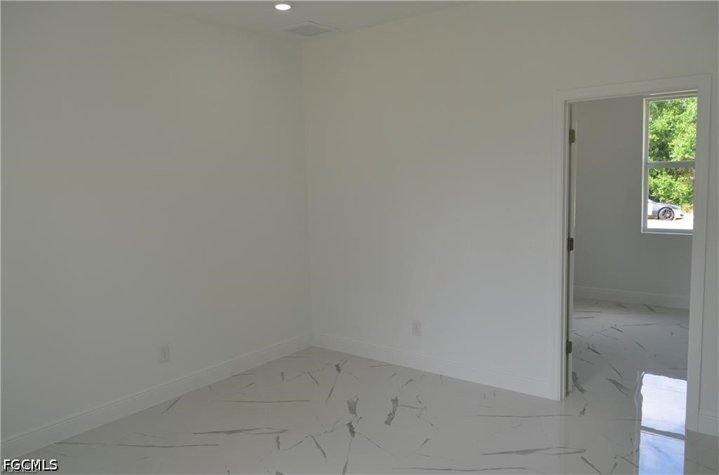 2611 Carol Pl Property Photo 7