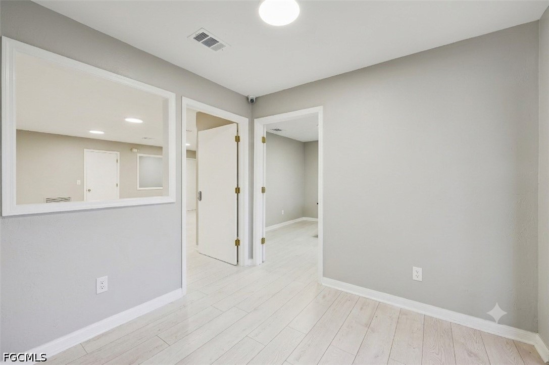 2080 Collier Ave Property Photo 12
