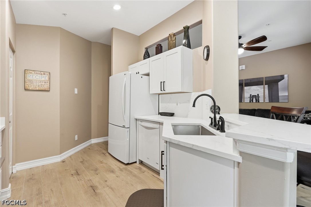 710 Tarpon Cove Dr 203 Property Photo 9