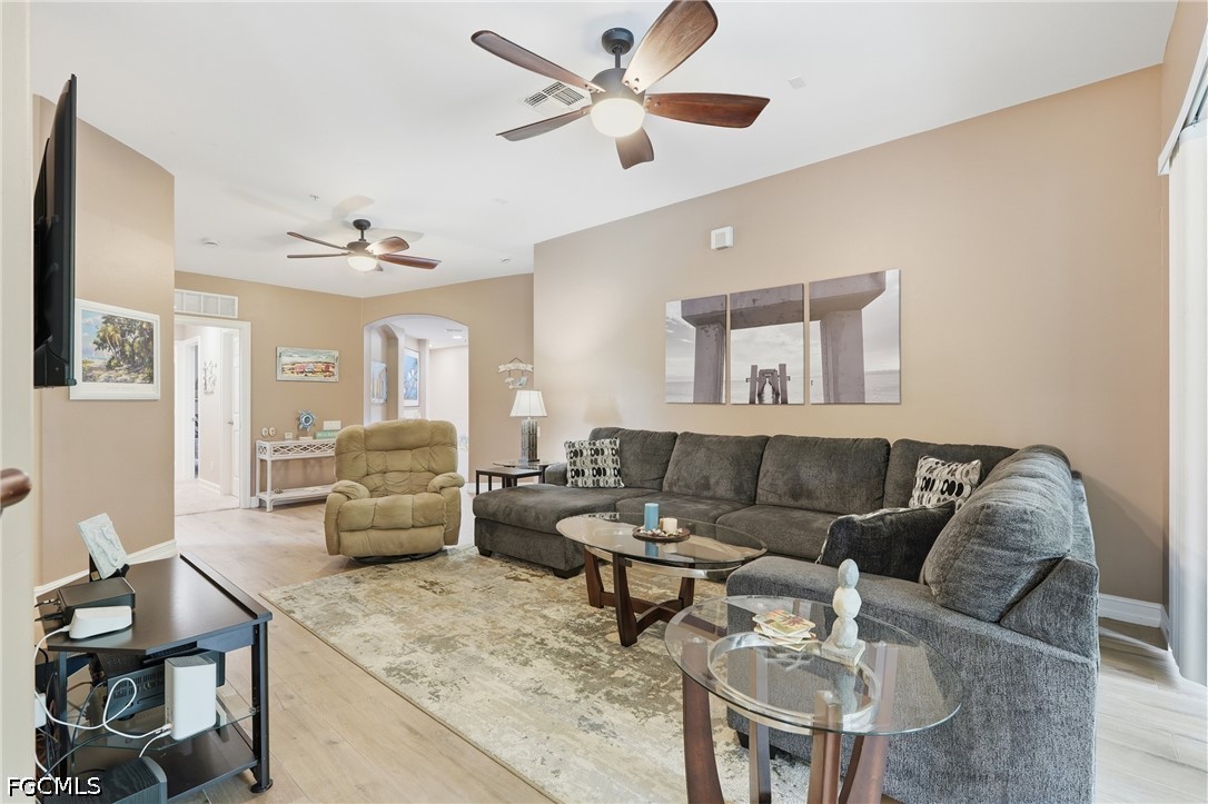 710 Tarpon Cove Dr 203 Property Photo 20