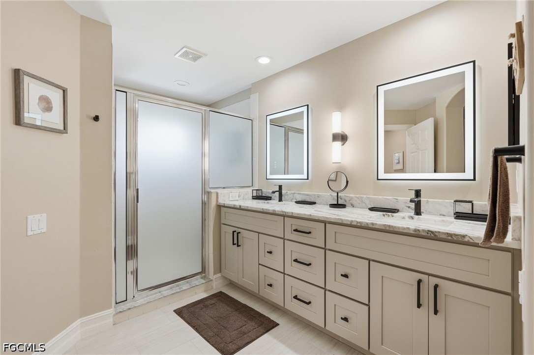 710 Tarpon Cove Dr 203 Property Photo 24
