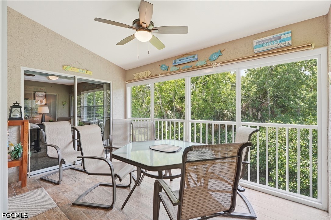 710 Tarpon Cove Dr 203 Property Photo 28