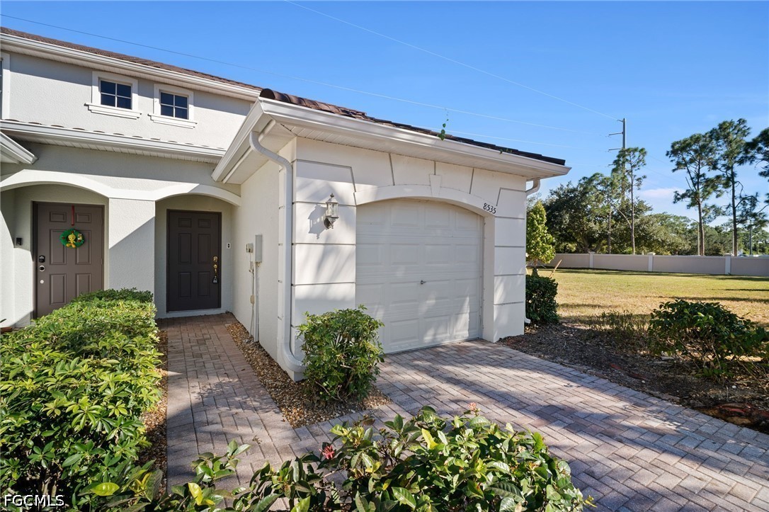 8535 Athena Ct Property Photo 4
