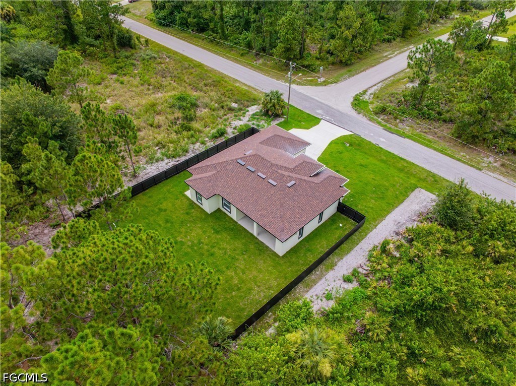 942 Kanuga St E Property Photo 44