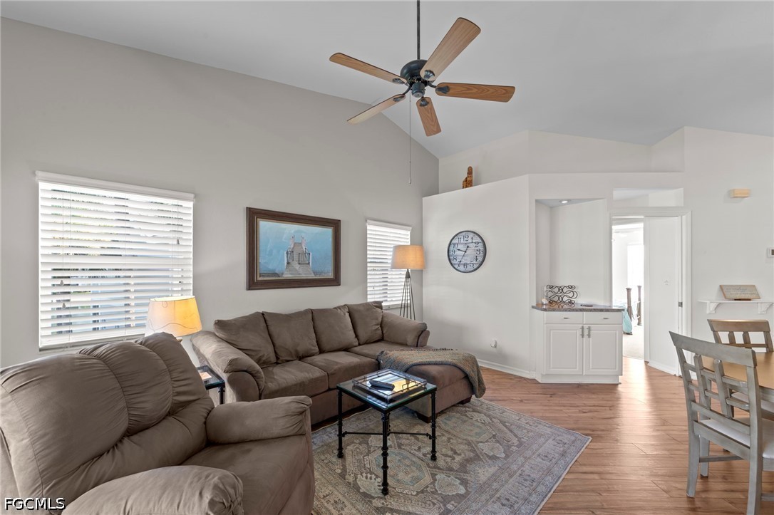 12061 Summergate Cir 204 Property Photo 4