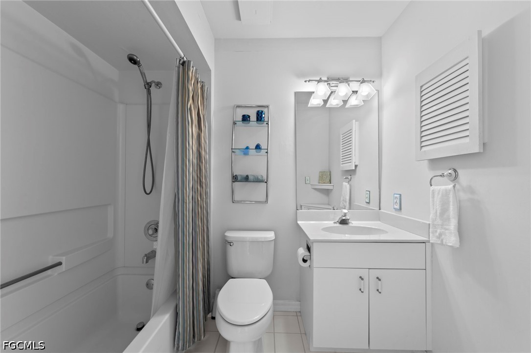 12061 Summergate Cir 204 Property Photo 16