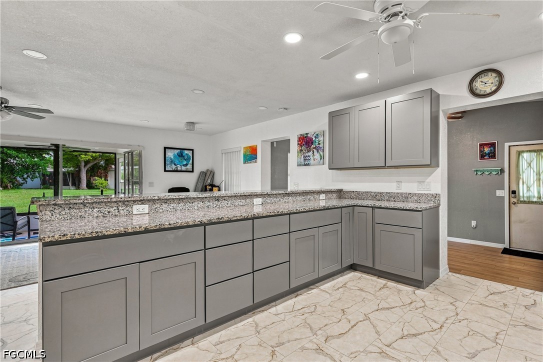 22018 Catherine Ave Property Photo 5